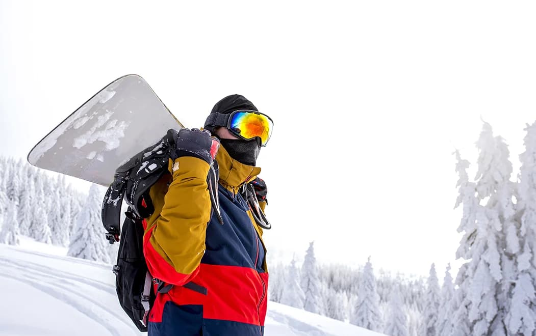 Yapay Zekâ Destekli Artırılmış Gerçeklik Kayak Gözlüğü: Sirius Outdoor