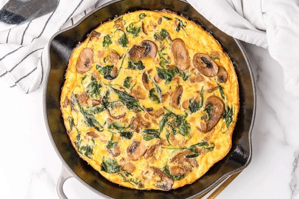 Ispanaklı Mantarlı Frittata Kahvaltısı