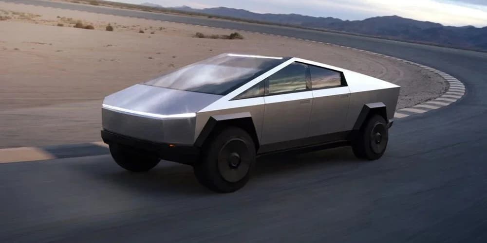 İlk Tesla Cybertruck Üretim Bandından İndi