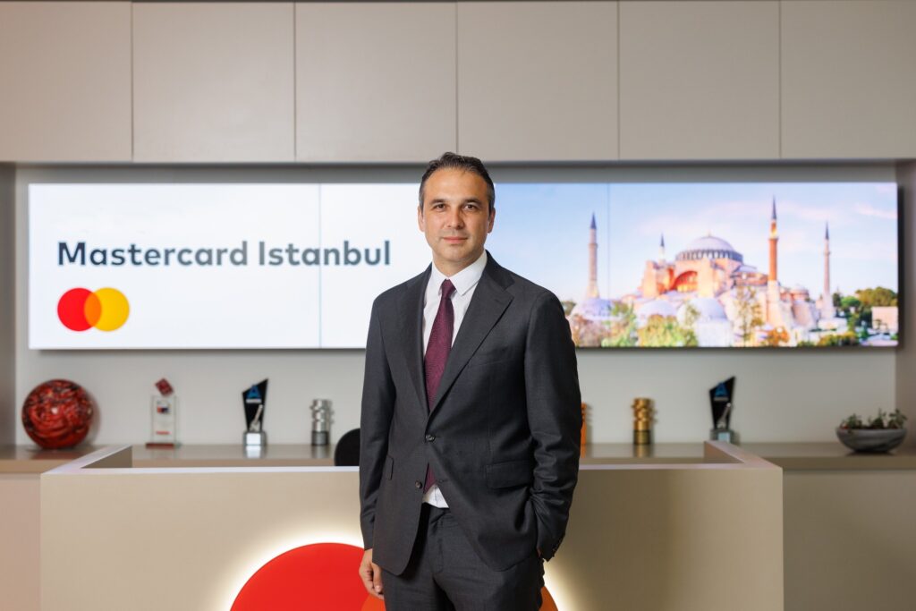 1765868644_Onur_Faydaci_resized - Machingo