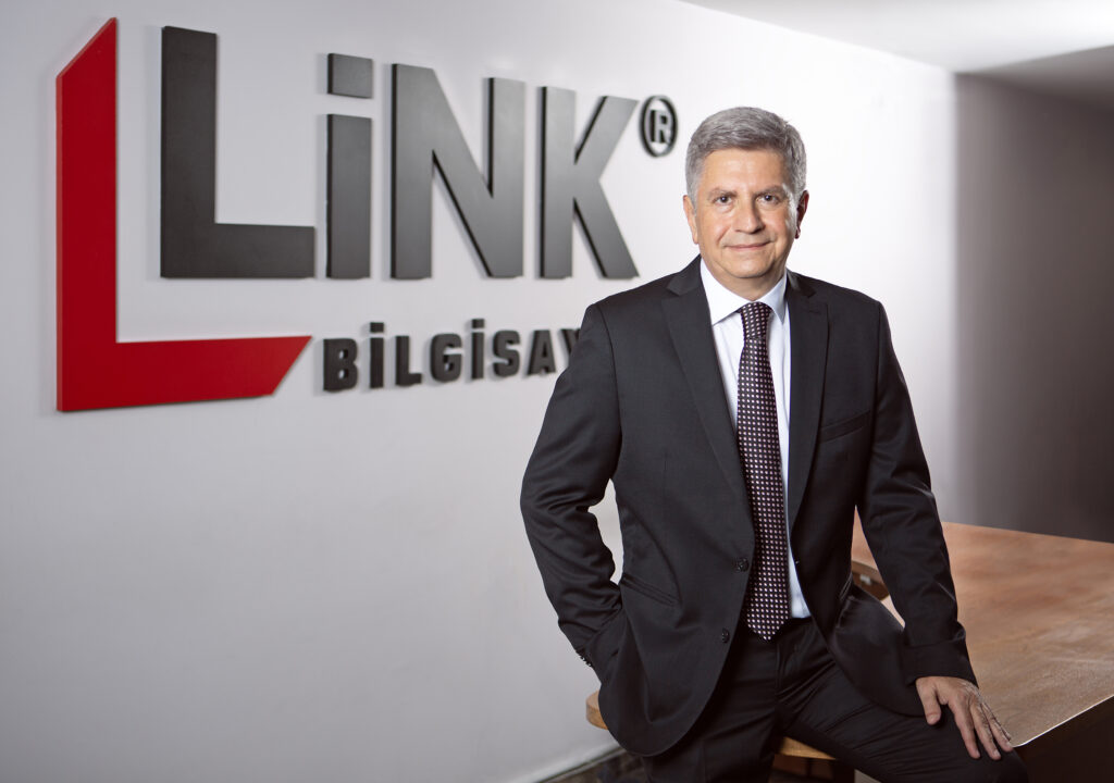 1766488545_Murat_Pekmezyan_1 - Machingo