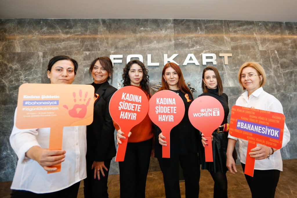 1770674441__P7A4101_2 - Machingo